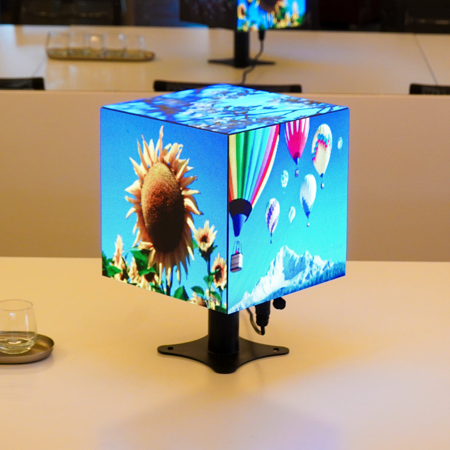 LED 3D Cube Video Display 360 Grad
